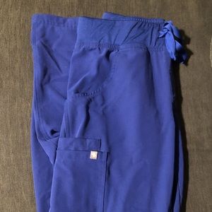 FIGS XS Petite Cargo Scrub Pants (Deep Royal Blue)